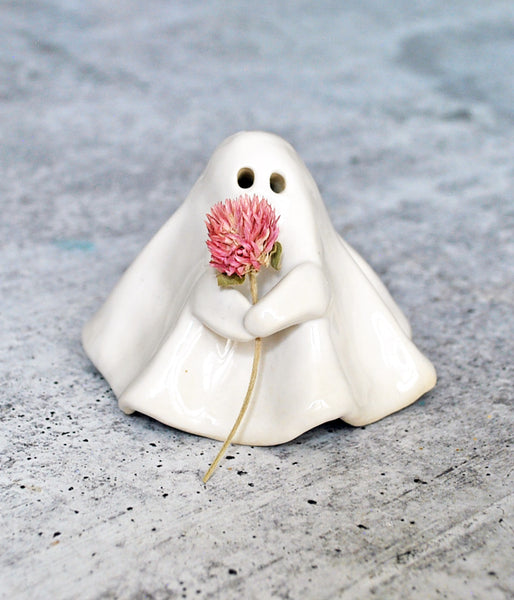 Small Ghost - Holding Flower