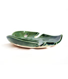 Green Monstera Leaf Bowl - MediumMonstera Leaf Bowl. Ceramic Leaf Dish. Jewelry Storage. Key Holder
This gorgeous bright green leaf bowl is handmade using a real Monstera leaf. Each bowl is one of a